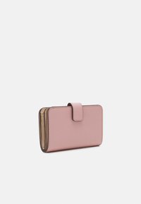 Furla CAMELIA COMPACT WALLET - Piniginė - alba/ballerina
