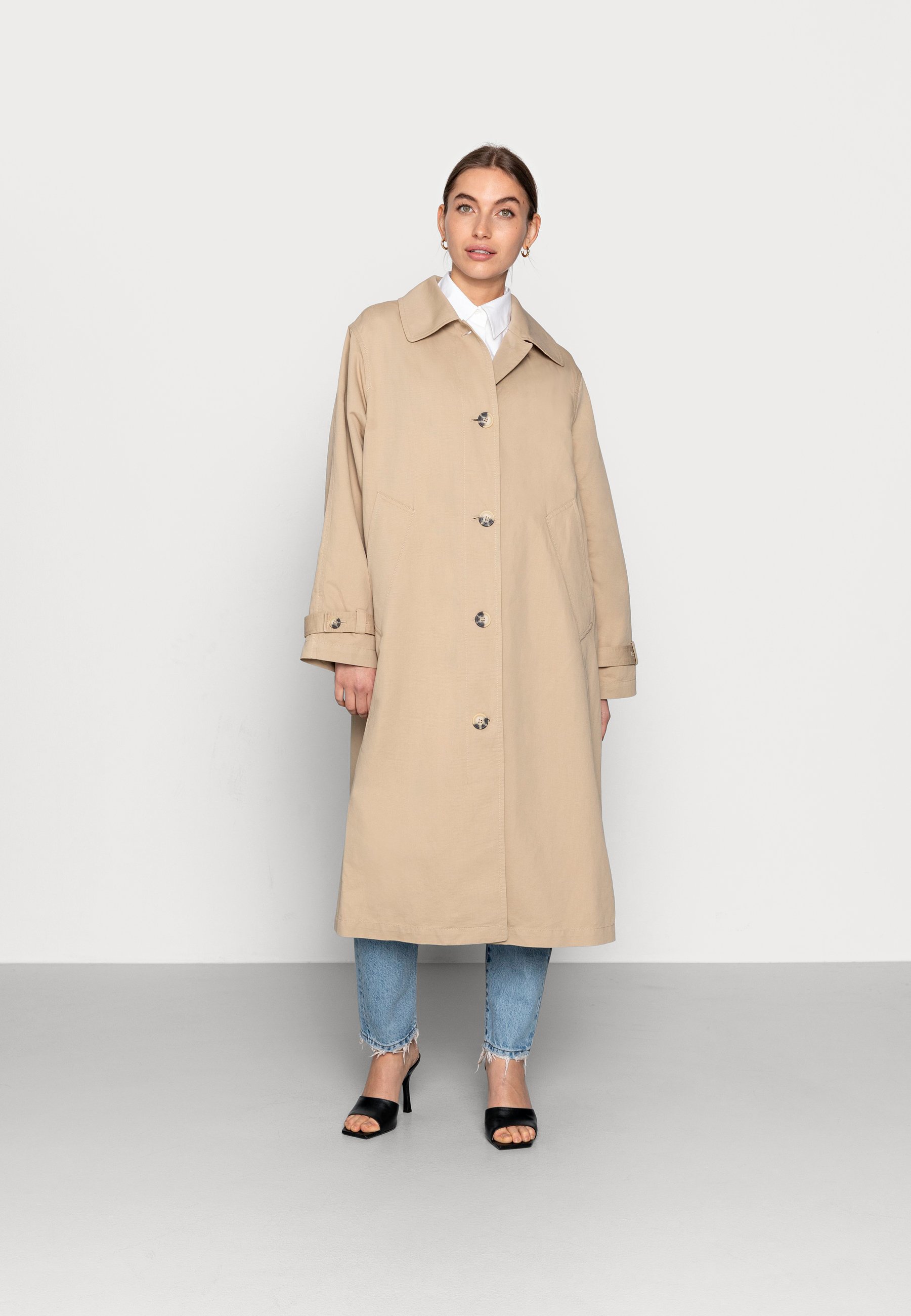 arket trench coat