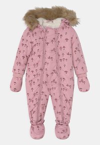 Mono de nieve para bebé en color rosa con patrones de champiñones, capucha adjunta con borde de piel sintética, manoplas y botines, con dos cremalleras frontales y forro de forro polar.