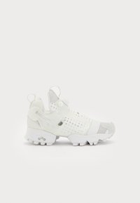 Reebok LTD 11 BY BORIS BIDJAN SABERI INSTAPUMP FURY MID UNISEX - Sportcipő - white