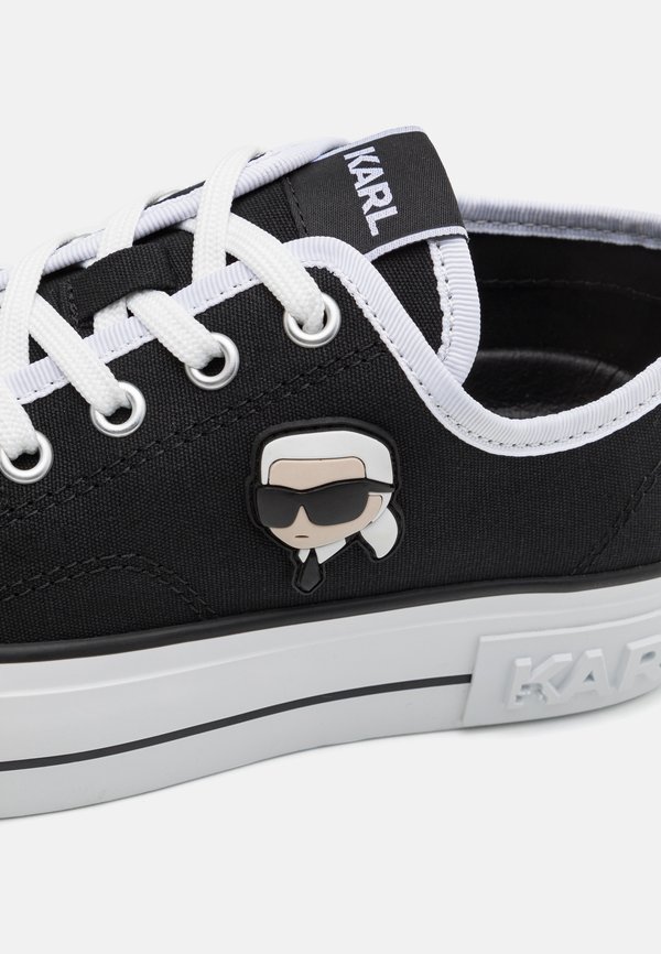 KAMPUS MAX PATCH LACE - Trainers3