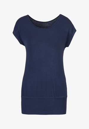 Granatowa bluzka z krótkim rękawem, okrągłym dekoltem, luźnym krojem i marszczonym dołem. Wykonana z miękkiej, lekkiej tkaniny o gładkiej fakturze.