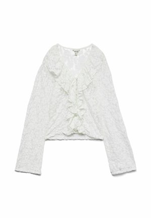 Hvid langærmet bluse med V-hals, rynket frontdetalje, tekstureret stof og cropped design.