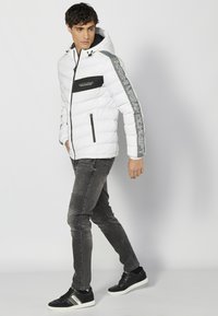 Koroshi PADDED  - Zimska jakna - crudo off white