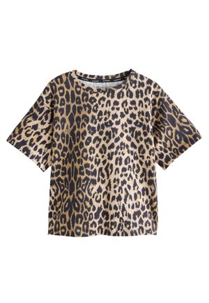 Beżowo-czarny T-shirt w panterkę, wykonany z miękkiego materiału, z krótkimi rękawami, okrągłym dekoltem i luźnym krojem.