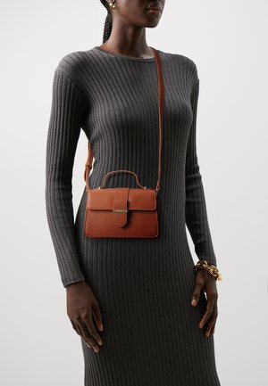 Anna Field, Bolso de mano - cognac