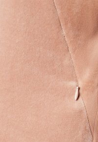 LOVE2WAIT Pullover - light pink