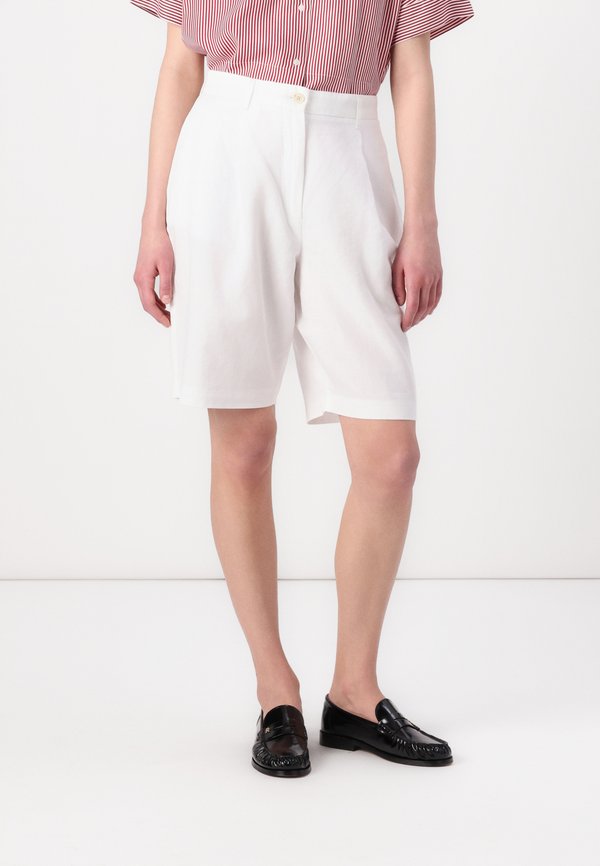 BERMUDA SHORT - Shorts