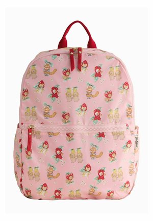 Rosa Rucksack mit rotem Griff, vorderer Reißverschlusstasche und Muster mit illustrierten Tieren in Obst- und Blumenkostümen.