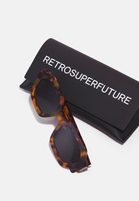 RETROSUPERFUTURE POOCH SPOTTED UNISEX - Solbriller - havana