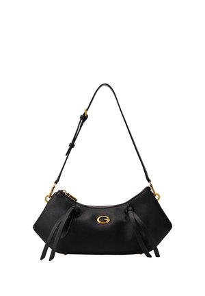 Sac à épaule en cuir noir avec bandoulière réglable, fermeture éclair dorée, détail du logo en or et pampilles décoratives en cuir de chaque côté.