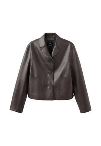 Brązowa skórzana krótka kurtka z kołnierzem, zapinana na guziki z przodu, z dwoma naszywanymi kieszeniami, o gładkiej, błyszczącej fakturze.