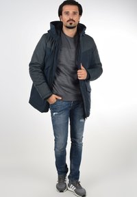 Solid SDInko - Talvemantel - insignia blue