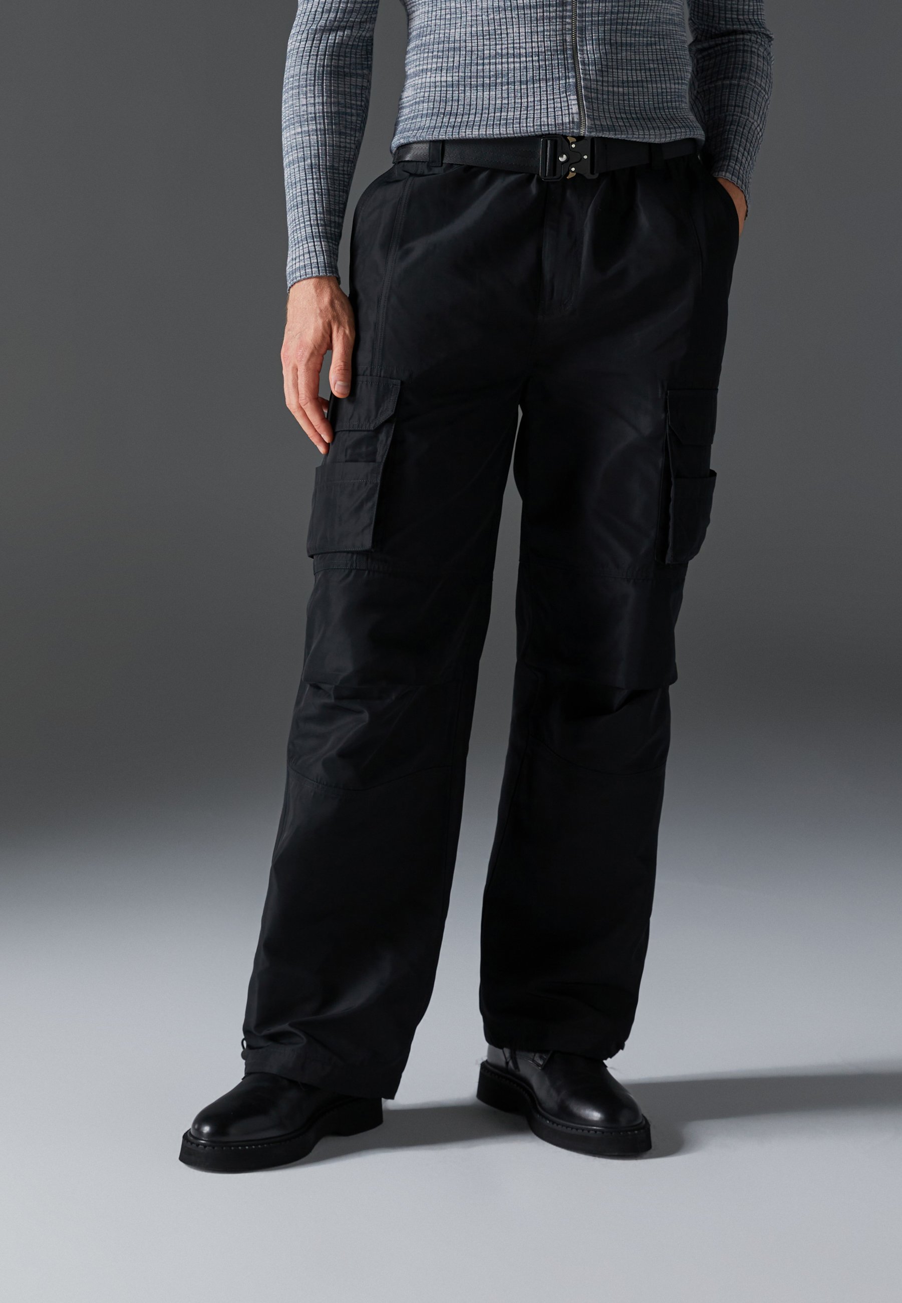 Zign Studio UNISEX - Cargo trousers - black - Zalando.co.uk
