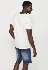 Koroshi SHORT SLEEVE - Jednoduché tričko - crudo off white