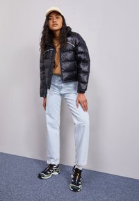 The North Face 2000 RETRO NUPTSE JACKET - Doudoune - black