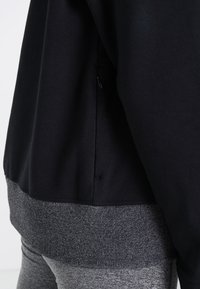 Under Armour Luvtröja - black