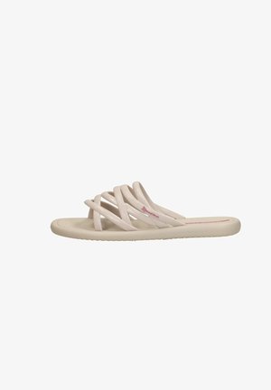 Beige flad sandal med flere krydssystemer og en polstret sål.