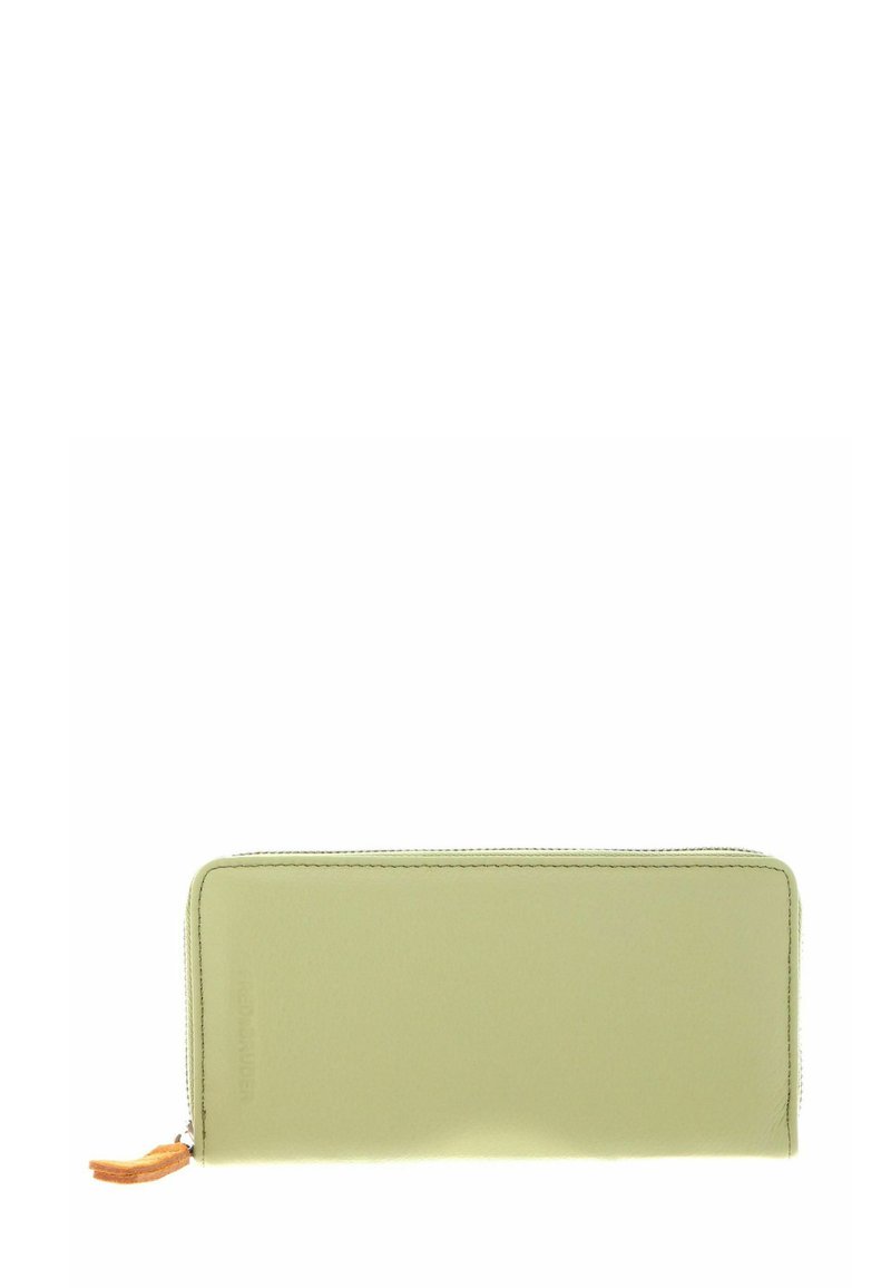 Portefeuille rectangulaire en cuir vert clair avec une fermeture éclair et une languette de tirette en cuir beige sur fond blanc.