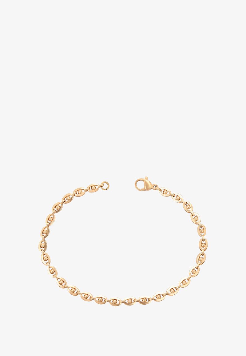 Arany lánc karperec ovális karikákkal, mindegyikben egy apró arany gyönggyel, lobstercsattal záródik, fehér háttérrel.