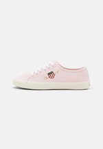 Pillox Sneaker White 1
