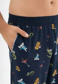 Chelsea Peers RESTAURANT ANIMALS LONG  - Pyjamabroek - dark blue