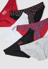 Sei paia di bikini da donna in diverse fantasie e colori a tema festivo, tra cui bastoncini di zucchero, plaid e testi festivi.