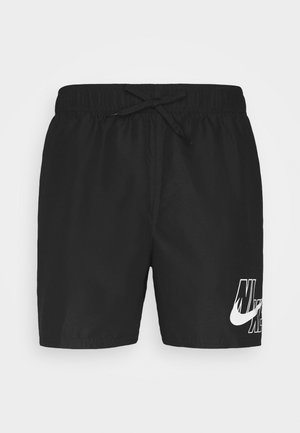 Svarte svømmebukser med elastisk midje, snor og en stor hvit Nike-logo trykt på høyre side. Glatt stoff, ingen mønstre.