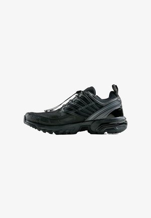 Salomon, Baskets basses - black