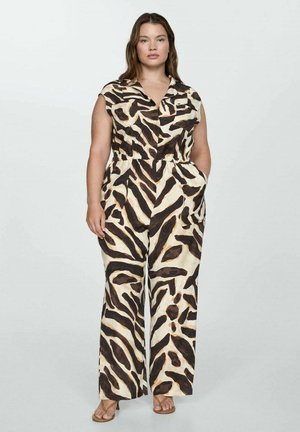Brun og crème zebra-print jumpsuit med korte ærmer, krave og elastisk talje, der har to forlommer og brede ben.