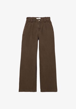 Pantalon marron à taille haute et jambes larges, avec passants de ceinture, bouton frontal, fermeture éclair et poches latérales, posé à plat sur un fond blanc.