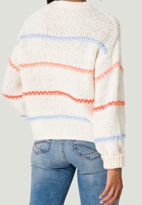 zero Pullover - white