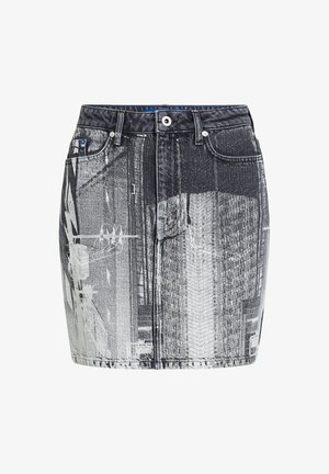 Denim mini hame featuring a black and white kaupunkimaisema printti, klassinen viisi-taskuinen muotoilu, vyölenkit ja napitussuljenta.