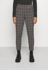 VILA Tygbyxor - brown