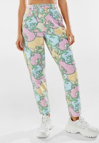 Bershka Spodnie materiałowe
