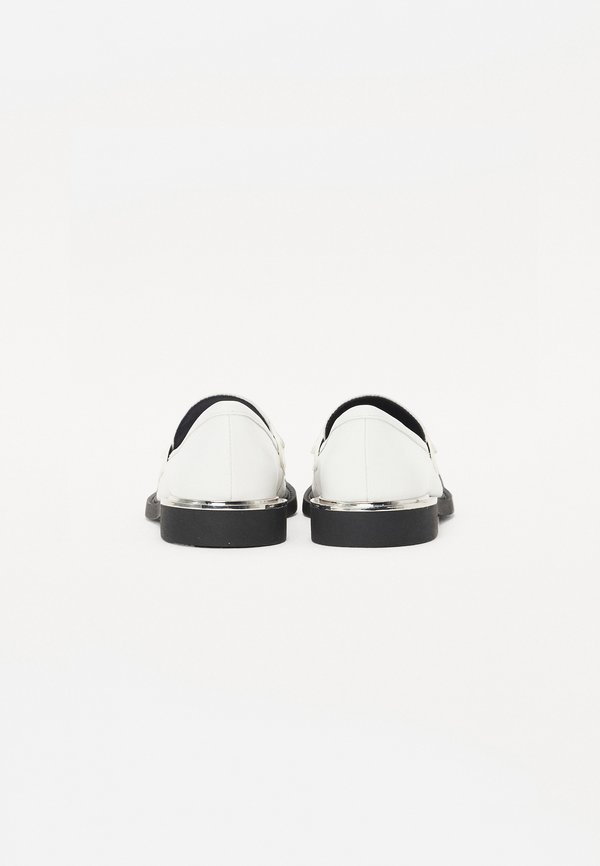 RADISSON LOAFER - Slip-ons4