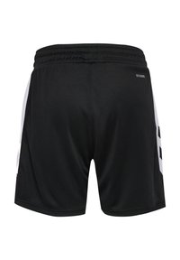 Svarta sportshorts av lättviktig tyg med vita detaljer på sidorna och en liten logotyp på bakre midjan. Mjuk textur.
