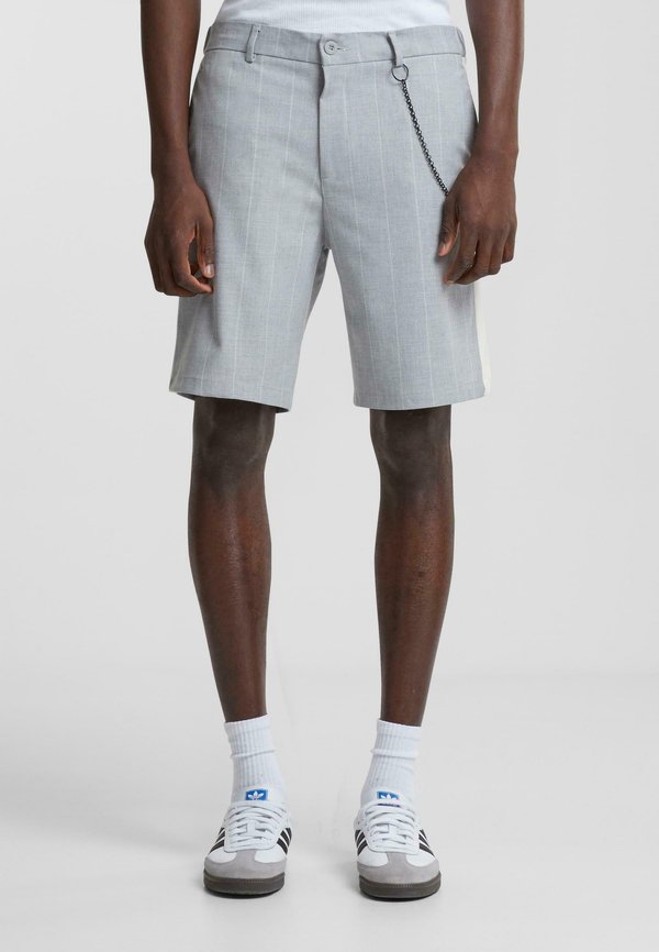 WIDE PINSTRIPE  - Shorts