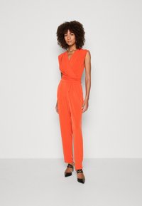 Esprit Overal - bright orange