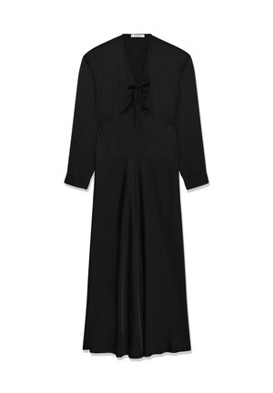 Robe midi noire à manches longues avec col en V et détail froncé avec lien sur la poitrine, en tissu lisse, présentée sur fond blanc.