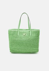 Zelená tkaná taška přes rameno s dvěma plochými uchy a malou trojúhelníkovou logem uprostřed přední strany.