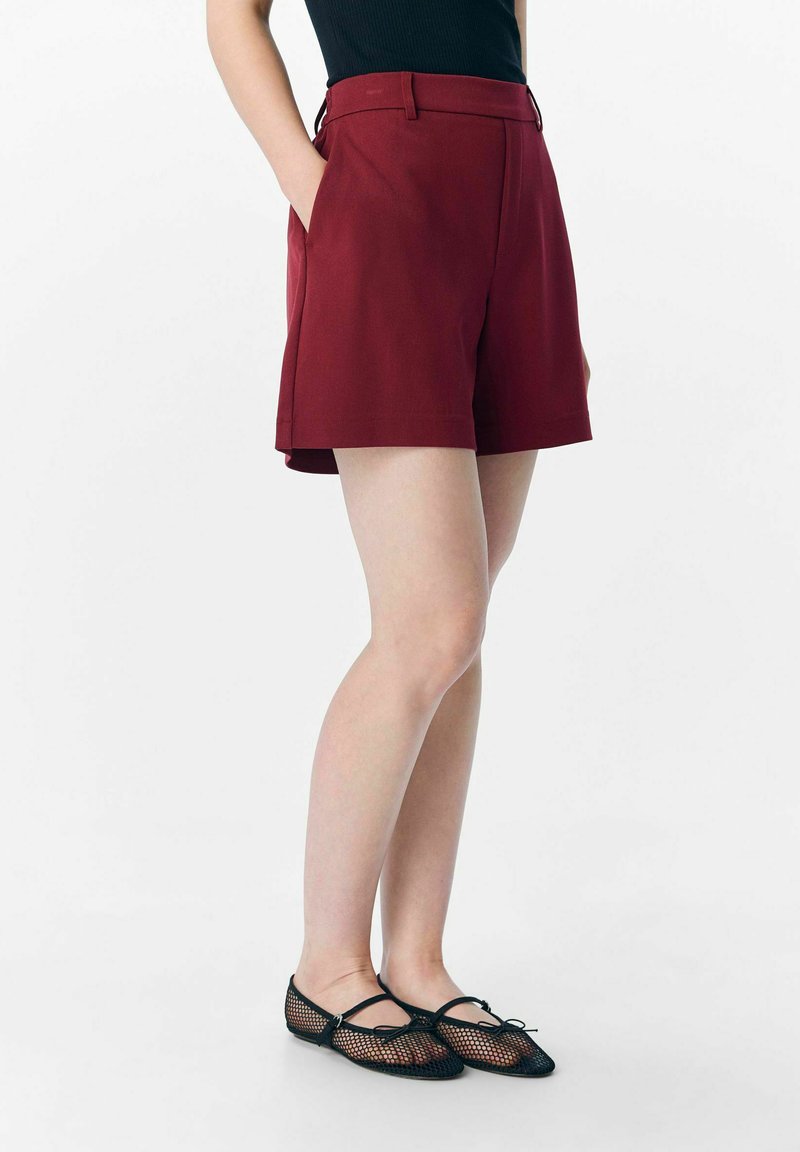 Object OBJLISA - Short - cabernet