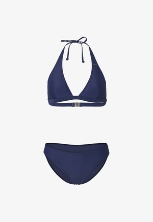 Ensemble de bikini bleu marine comprenant un haut triangulaire à nouer derrière le cou et un bas taille moyenne assorti. Tissu lisse et léger avec des accents minimaux.