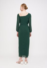 WAL G TALL ABI OFF SHOULDER MAXI - Proginė apranga - forest green