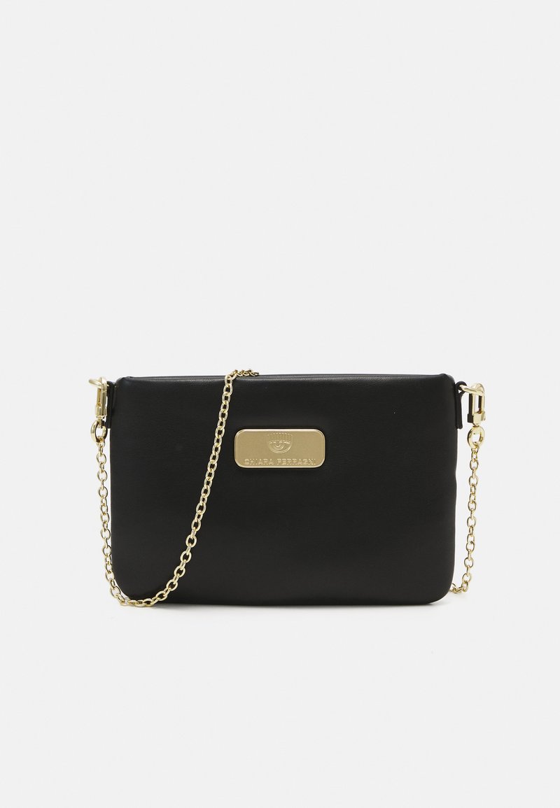 CHIARA FERRAGNI ESSENCE - Clutch - black