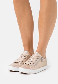 s.Oliver Sneaker low - rose