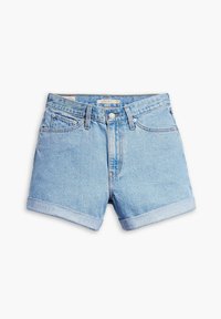 Pantalones cortos de mezclilla en azul claro, con una cintura alta, dobladillos enrollados, bolsillos frontales y dos bolsillos traseros. Cierre clásico de botón y cremallera.