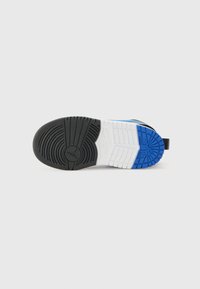 Jordan JORDAN 1 MID UNISEX - Sneakers alte - black/game royal/silver-coloured