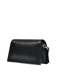 Borsa in pelle nera con una forma rettangolare elegante, caratterizzata da una texture lucida e una chiusura dorata. Design minimalista con linee pulite.