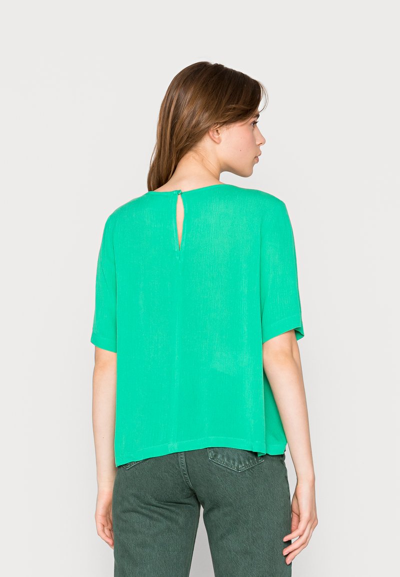 Damen T-Shirts | ICHI Bluse holly green/grün - XC41374 Damen T-Shirts | ICHI Bluse holly green/grün - XC41374
